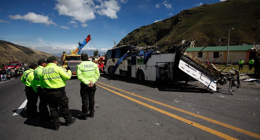 Bus accidentado en Ecuador