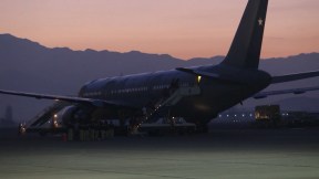 Avión en el que deportan a colombianos de Chile