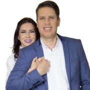 Pastor Miguel Arrázola y su esposa, la pastora María Paula García.