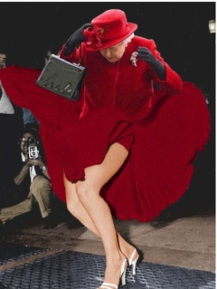Convierten foto de Reina Isabel en memes.