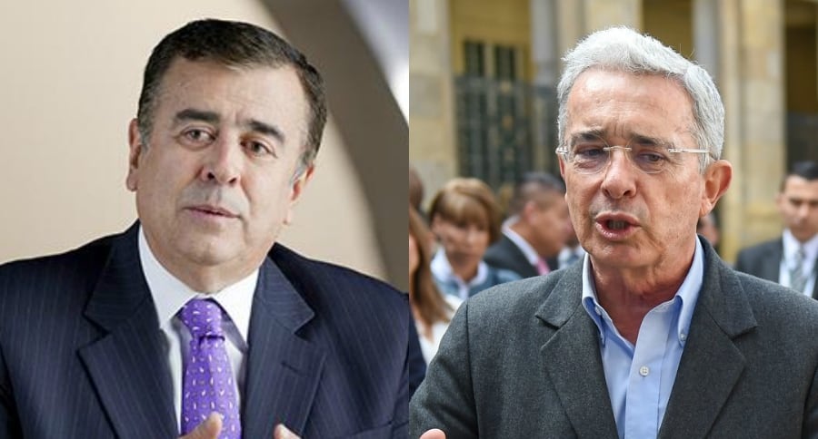 Javier Hernández Bonnet y Álvaro Uribe