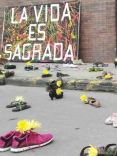 Asesinatos de líderes de tierras