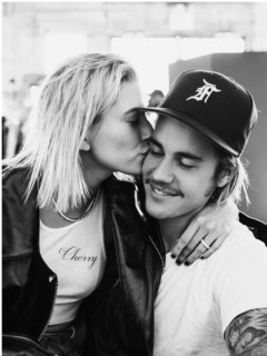 Justin Bieber y Hailey Baldwin / Ariana Grande y Pete Davidson