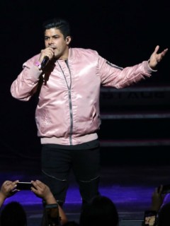 Jerry Rivera.
