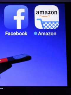 Íconos de los GAFA: Google, Apple, Facebook y Amazon