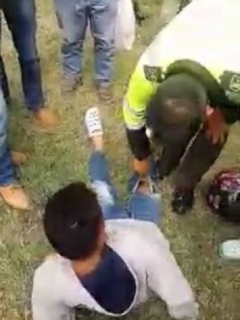 Policías arrollaron a motociclista