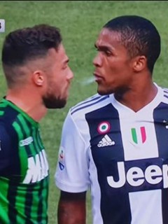 Douglas Costa