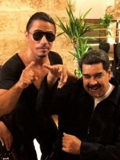 Nusret Gökçe y Nicolás Maduro