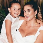 Daniela Ospina, modelo, con su hija Salomé.