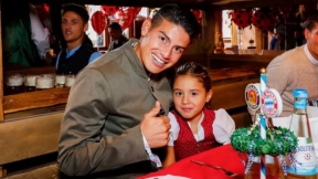 James Rodríguez y su hija Salomé.