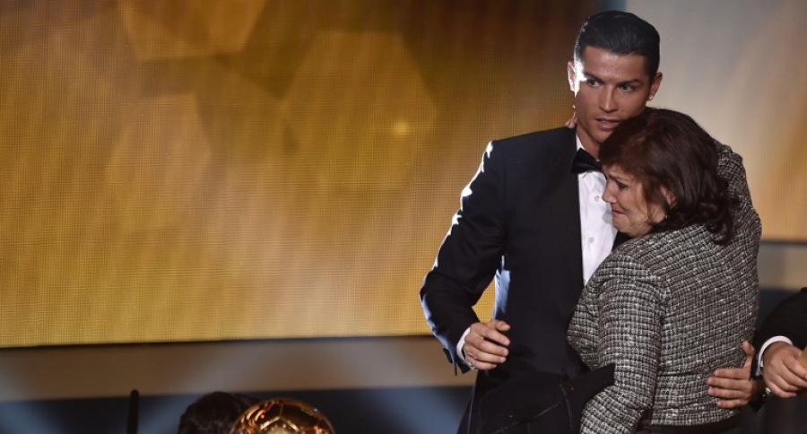 Cristiano Ronaldo y su mamá