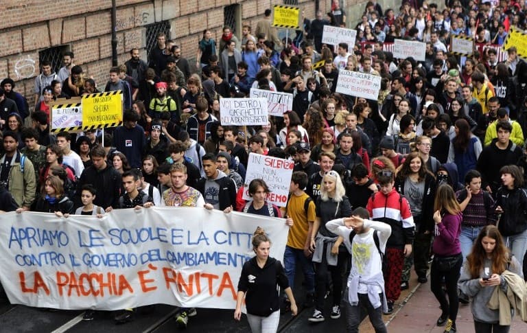 Marcha estudiantil Italia