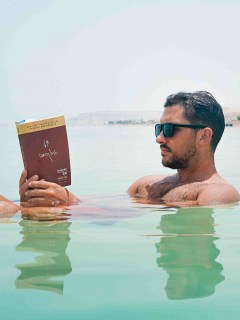 beach-book-bronzing-