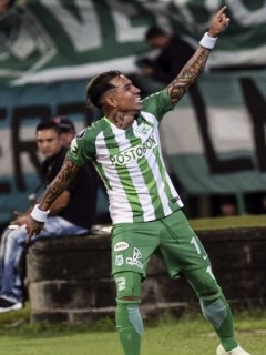 Dayro Moreno e hinchas de Nacional