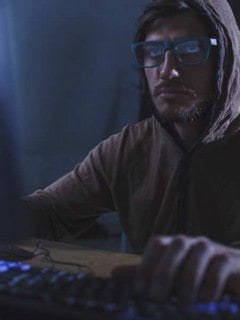 Acosador virtual