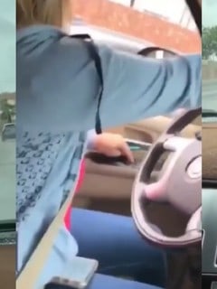 Fuetera de madre a su hijo