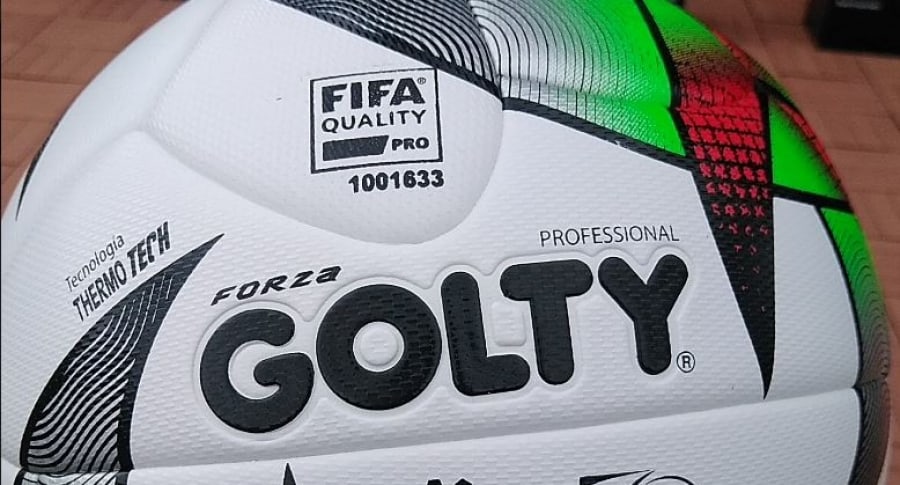 Balon fútbol colombiano