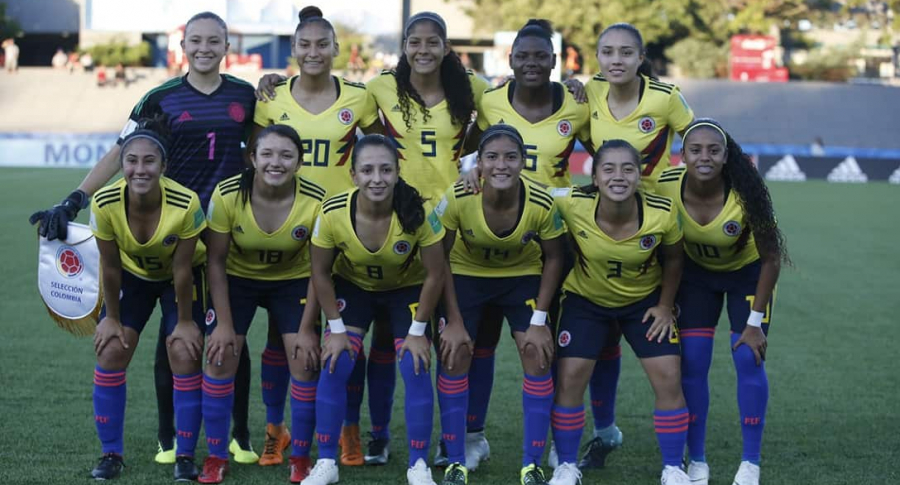 Jugadoras de Colombia posan previo a partido de la Copa Mundial Femenina Sub-17.