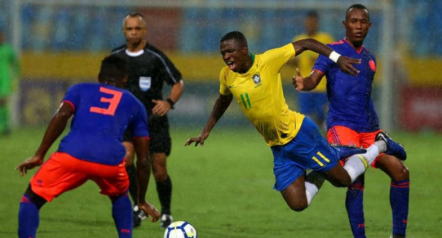 Vinicius en Brasil vs. Selección Colombia Sub-20