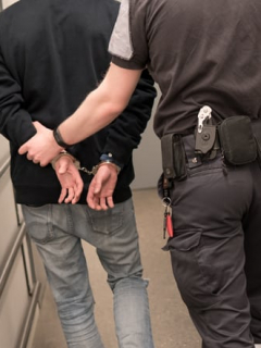 Hombre arrestado