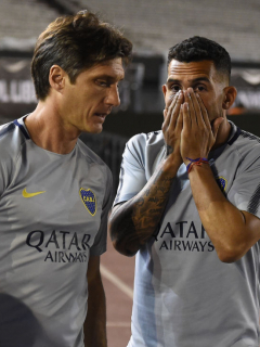 Guillermo Barros Schelotto y Carlos Tévez