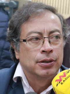 Gustavo Petro y Vicky Dávila