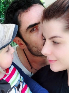 Carolina Cruz, presentadora, con su hijo Matías, y su pareja Lincoln Palomeque, actor.