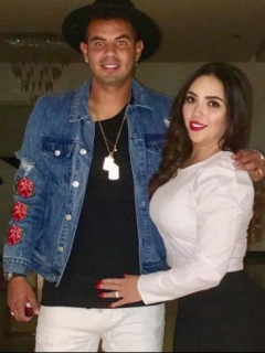 Edwin Cardona y su esposa