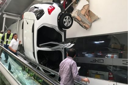 Accidente de carro en gran Estación