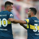 Edwin Cardona y Carlos Tévez, futbolistas.