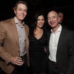 Patrick Whitesell, Lauren Sanchez y Jeff Bezos
