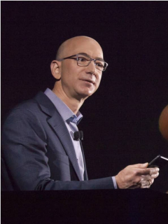 Jeff Bezos / Lauren Sanchez