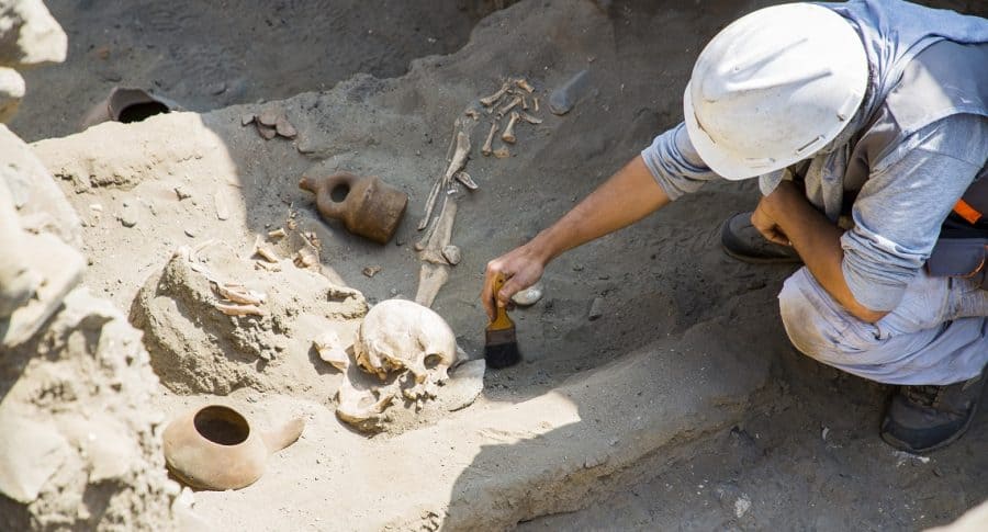 Hallazgo de restos precolombinos en Perú