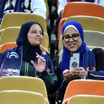 Mujeres en las graderías del estadio Rey Abdullah