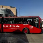 Bus articulado de Transmilenio.