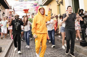 Bad Bunny y Jimmy Fallon