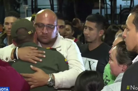 Taxistas rinden homenajes a víctimas de atentado terrorista