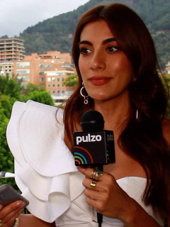 Andrea Serna, presentadora.
