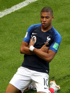Kylian Mbappe y Emiliano Sala
