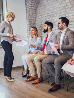 Personas buscando trabajo