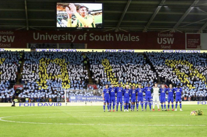 Minuto de silencio en Cardiff por Emiliano Sala