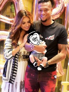 Sara Uribe, Fredy Guarín y su hijo Jacobo celebrando el cumpleaños de la mamá del futbolista.