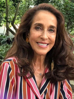 Pilar Castaño, gurú de la moda en Colombia, le dijo a Pulzo que la moda y su industria han venido enfrentando cambios pues cuanta de la pandemia.