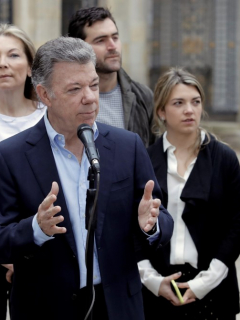 Santos y familia