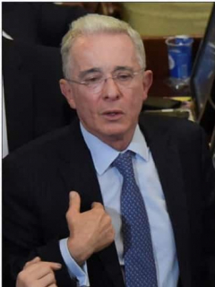 Álvaro Uribe y Nicolás Maduro