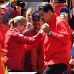 Maduro bailando con su esposa