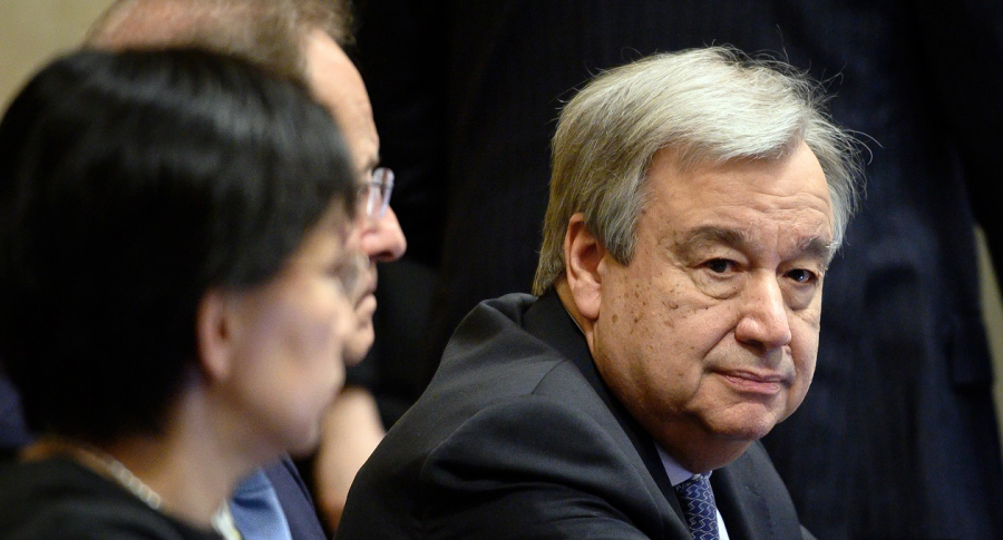 António Guterres (der.)