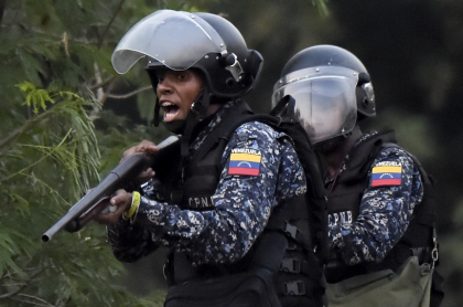 Oficiales de la Guardia Nacional Bolivariana