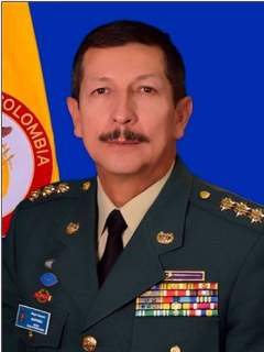 General Nicacio de Jesús Martínez Espinel, comandante del Ejército e Iván Duque