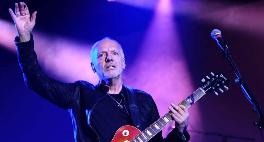Peter Frampton, tocando en los premios TEC en Anaheim, California